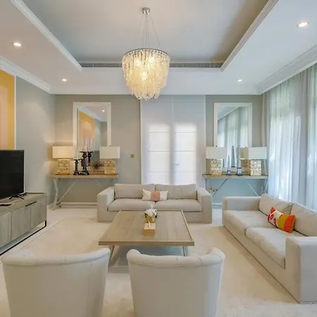 Frond F, Beachfront Villa, Palm Jumeirah - Mint Stay Дубай Экстерьер фото