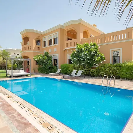Frond F, Beachfront Villa, Palm Jumeirah - Mint Stay Дубай Экстерьер фото