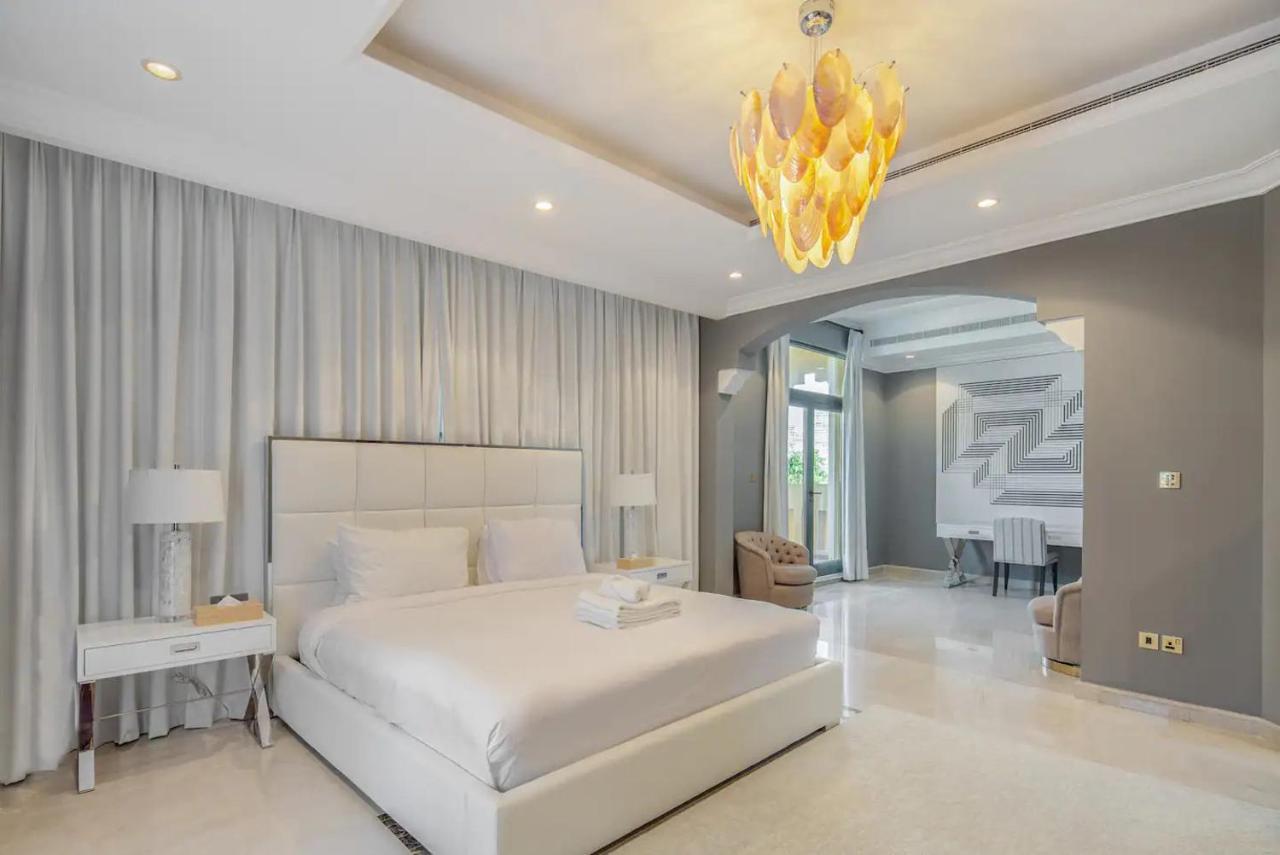 Frond F, Beachfront Villa, Palm Jumeirah - Mint Вилла Дубай