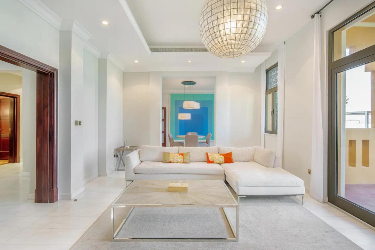 Frond F, Beachfront Villa, Palm Jumeirah - Mint Вилла *